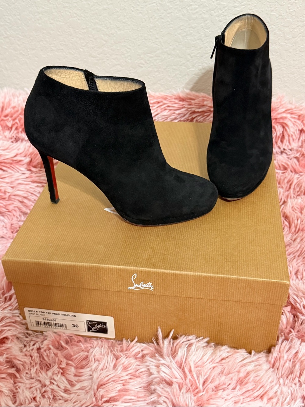 Christian Louboutin Bella Top 100 Black Suede Booties Sz 36 w/ Box - Picture 2 of 4